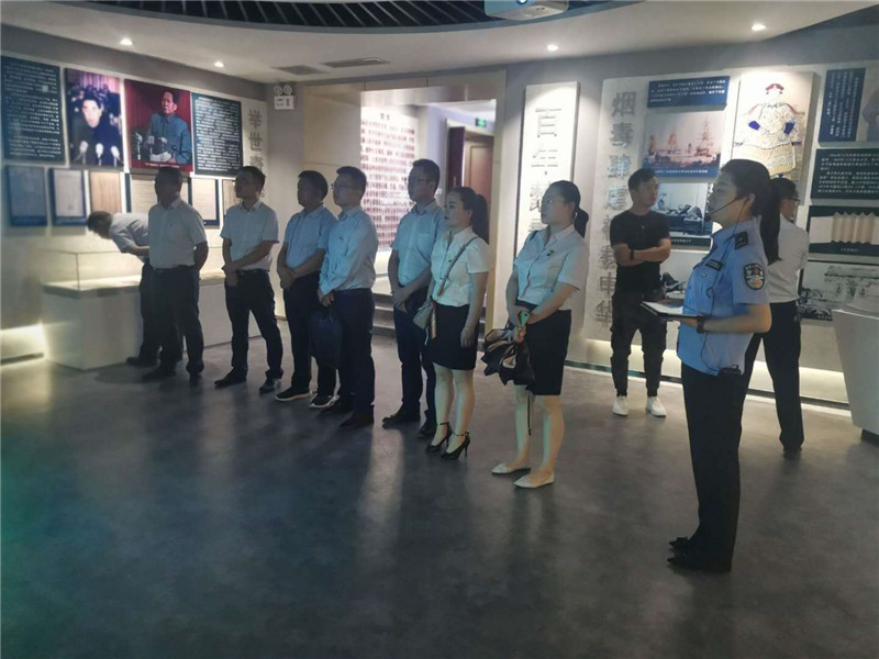甘肅金控武威擔保公司開展“珍愛生命、遠離毒品”警示教育活動